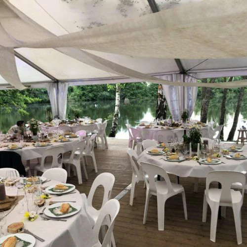 DJ professionnel, sonorisation, éclairage, photobooth et livre d’or vidéo. EVENTS SONORISATION pour vos mariages, soirées et événements d’entreprise.